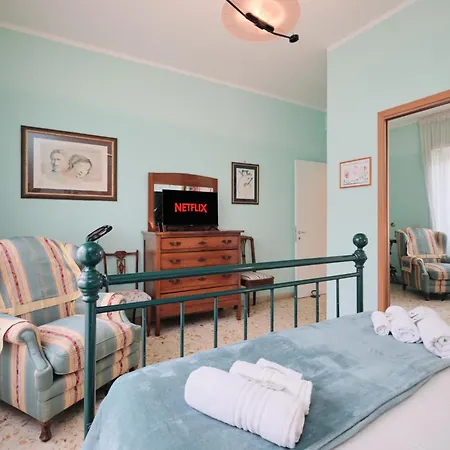 公寓 Penthouse 5 Minutes From The Vatican - 5 Bedrooms & 4 Bathrooms 罗马