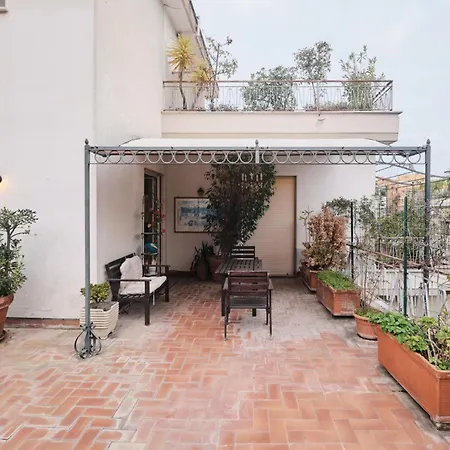 Daire Penthouse 5 Minutes From The Vatican - 5 Bedrooms & 4 Bathrooms Roma